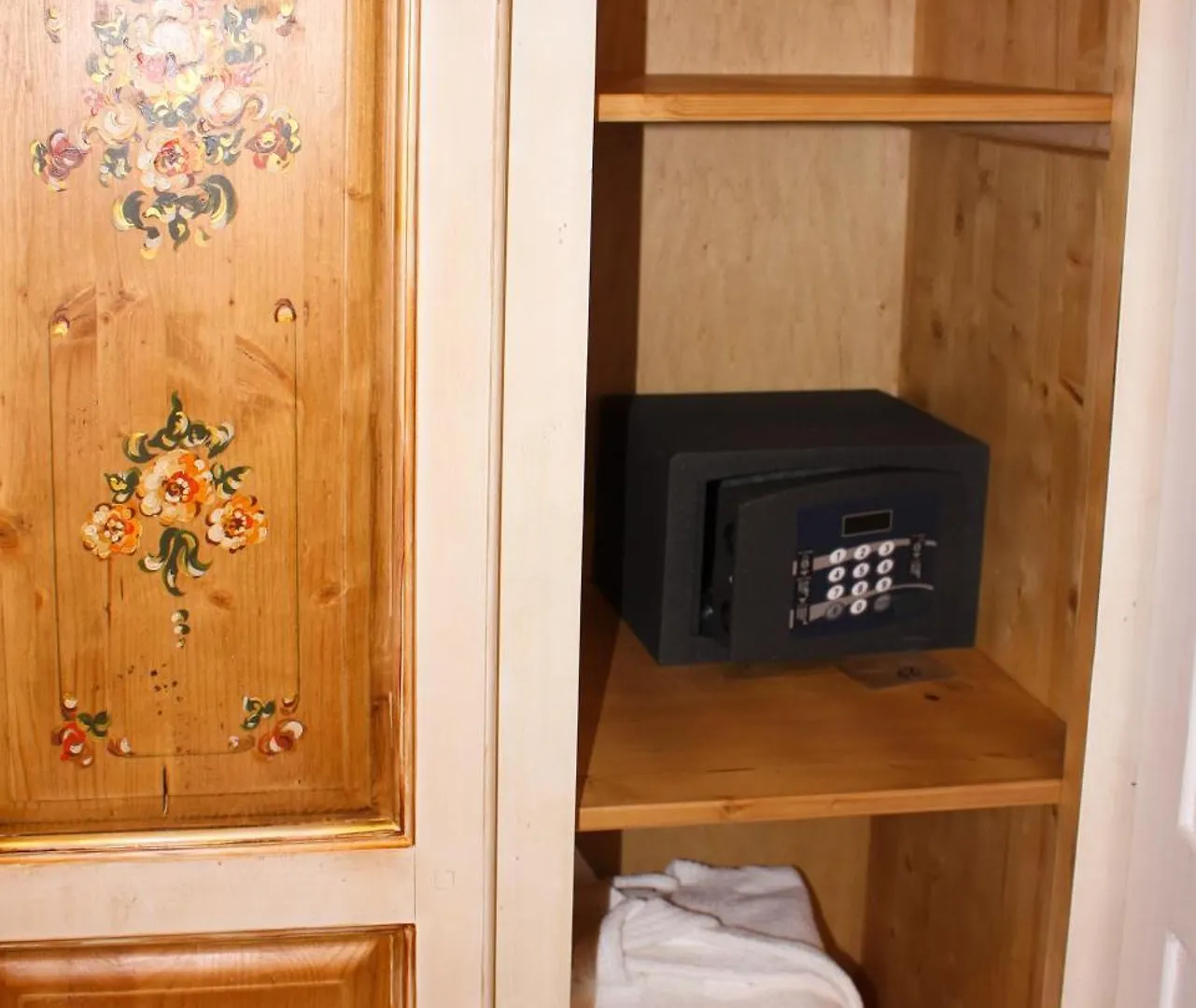 Casa Comana Boutique Hotel Бухарест