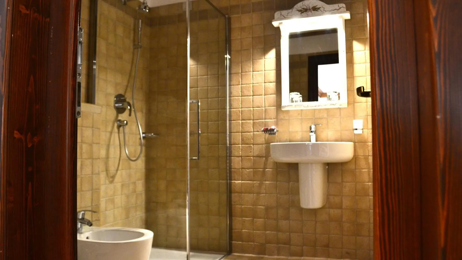Casa Comana Boutique Hotel Бухарест